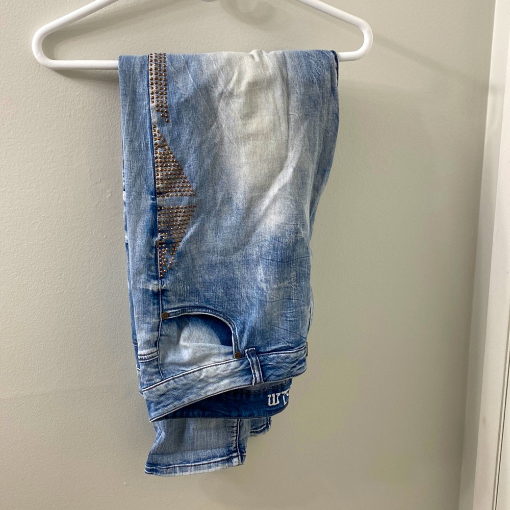 I am selling a pair of mblm jeans.